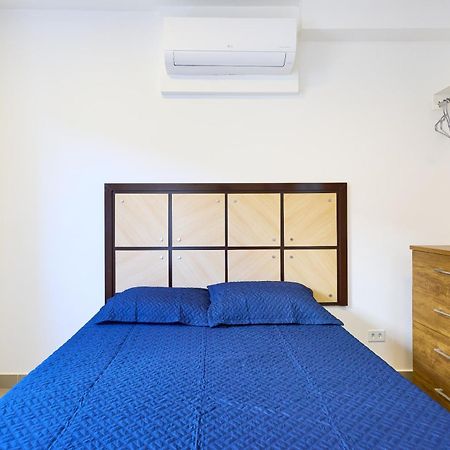 Orla Ubatuba 300 Metros - Ar Condicionado, Varanda Gourmet Luaran gambar
